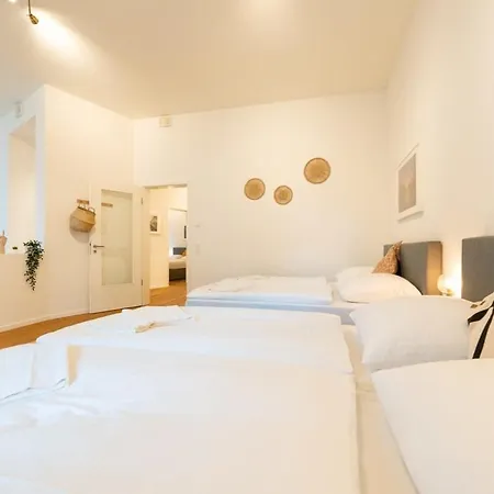 Großzügige Wohnung in der Nähe vom Quartierpark-2