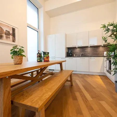 Großzügige Wohnung in der Nähe vom Quartierpark-3